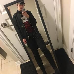 Meet your Posher, Kobie